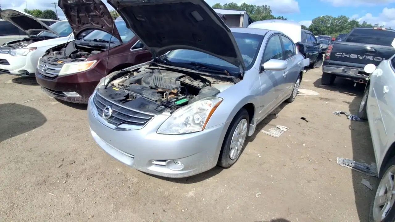 Photo of 2010 Nissan Altima