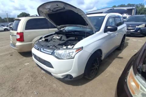 Photo of 2014 Mitsubishi Outlander