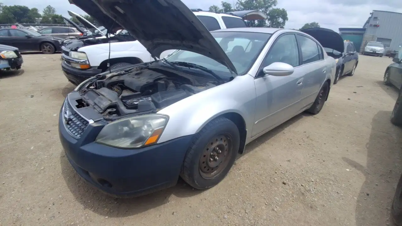 Photo of 2005 Nissan Altima