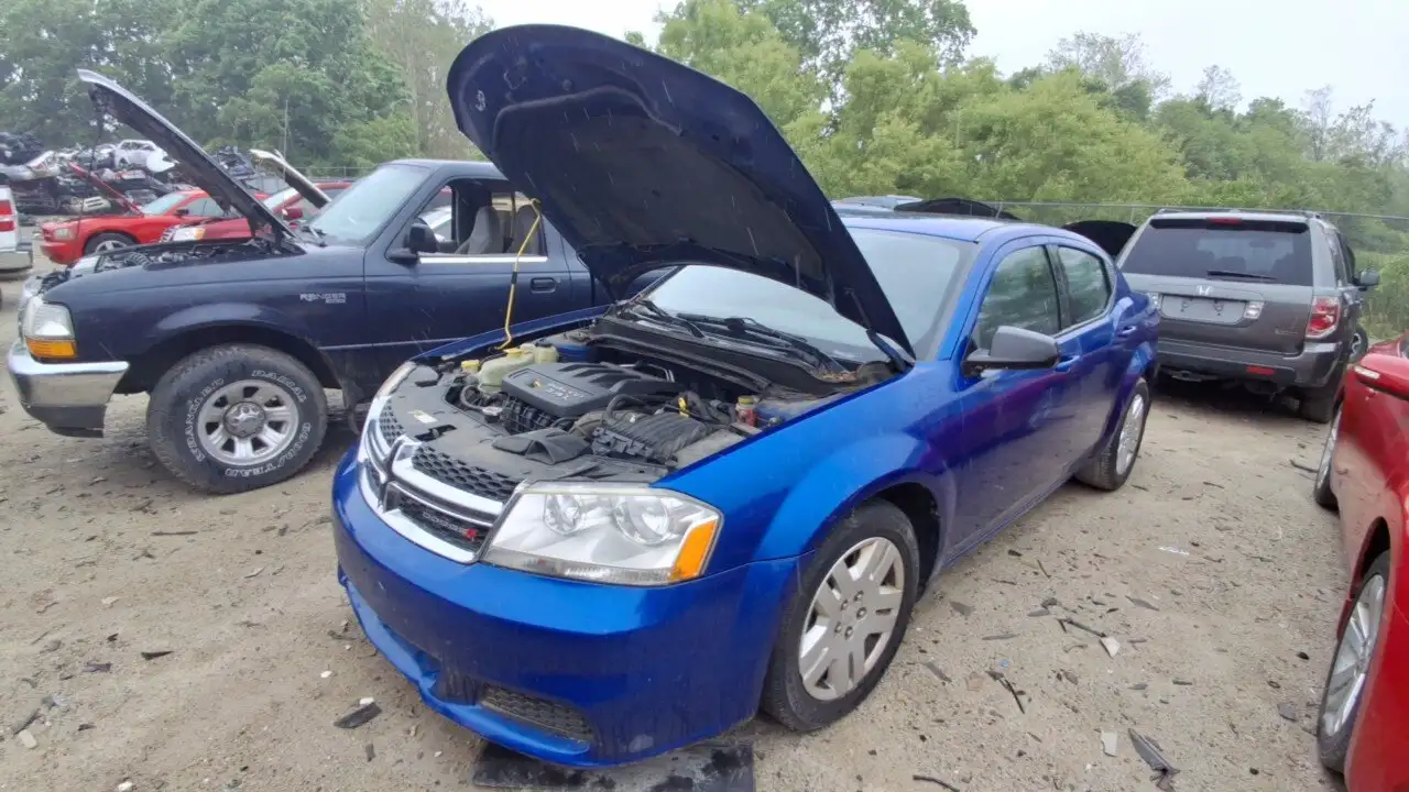 Photo of 2014 Dodge Avenger