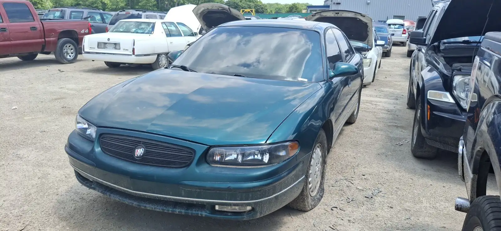 Photo of 1998 Buick Regal