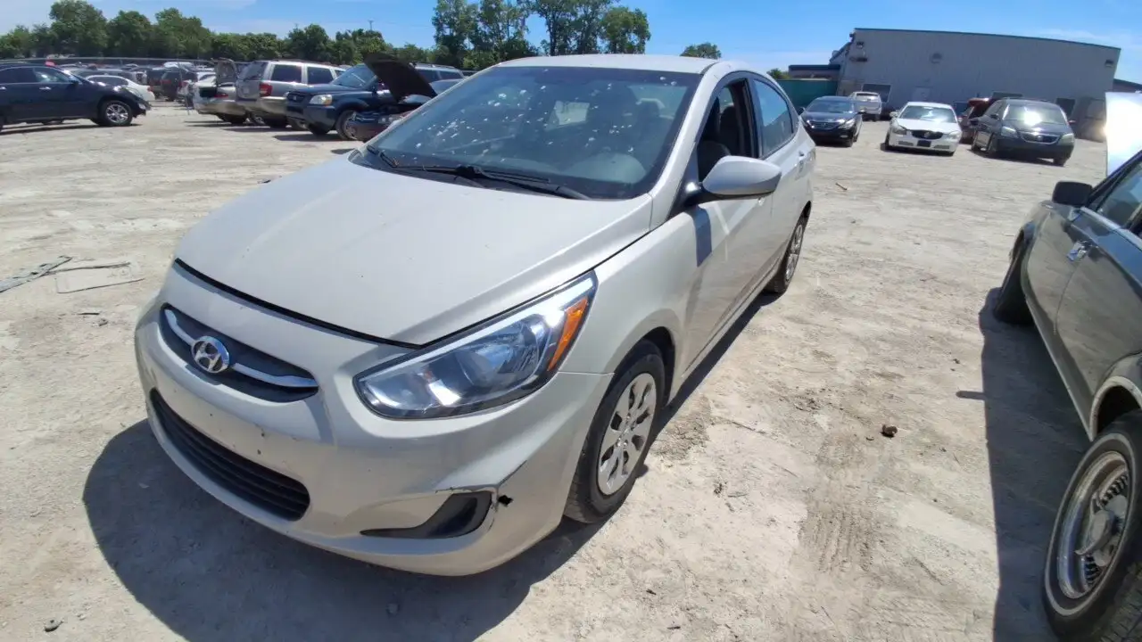 Photo of 2015 Hyundai Accent