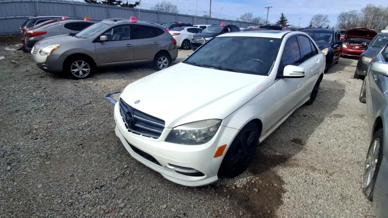 Photo of 2011 Mercedes-Benz C300