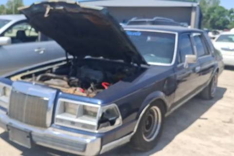 Photo of 1986 Lincoln Continental