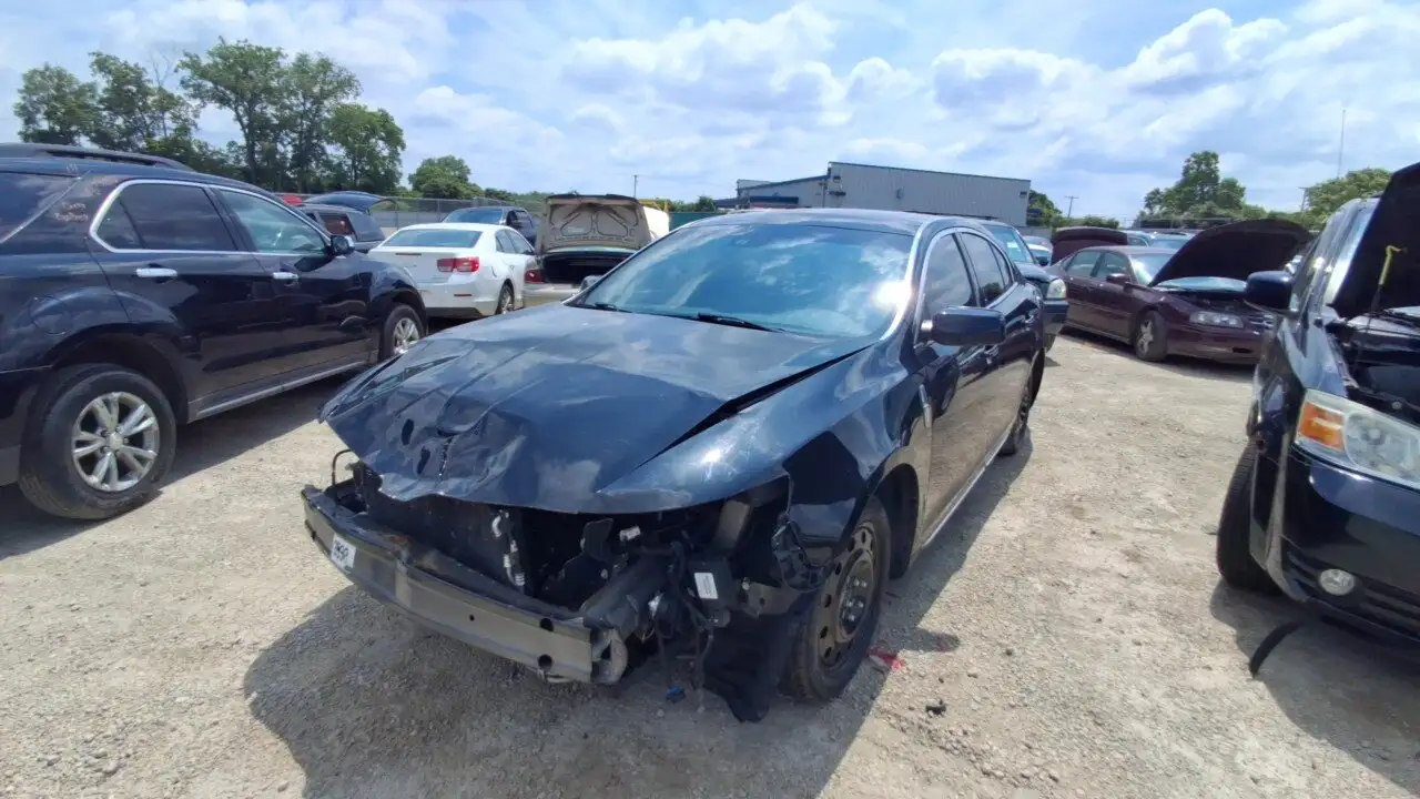 Photo of 2011 Lincoln Mks