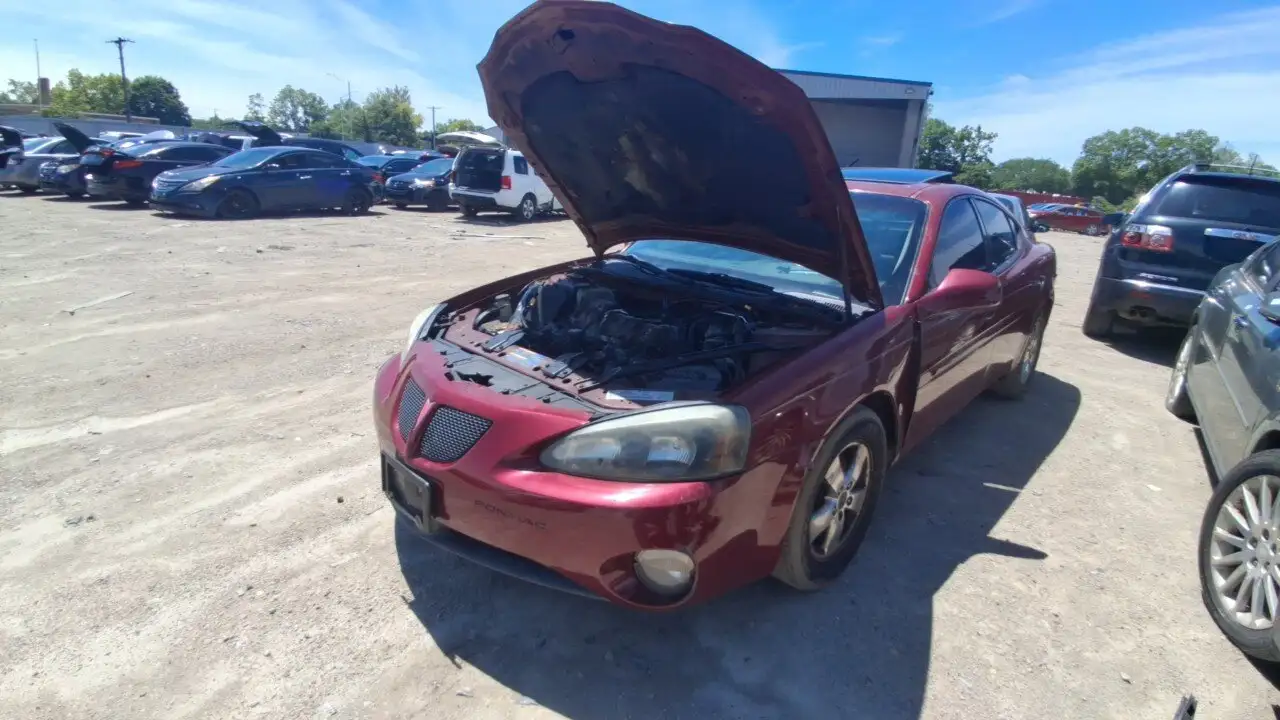 Photo of 2005 Pontiac Grand Prix
