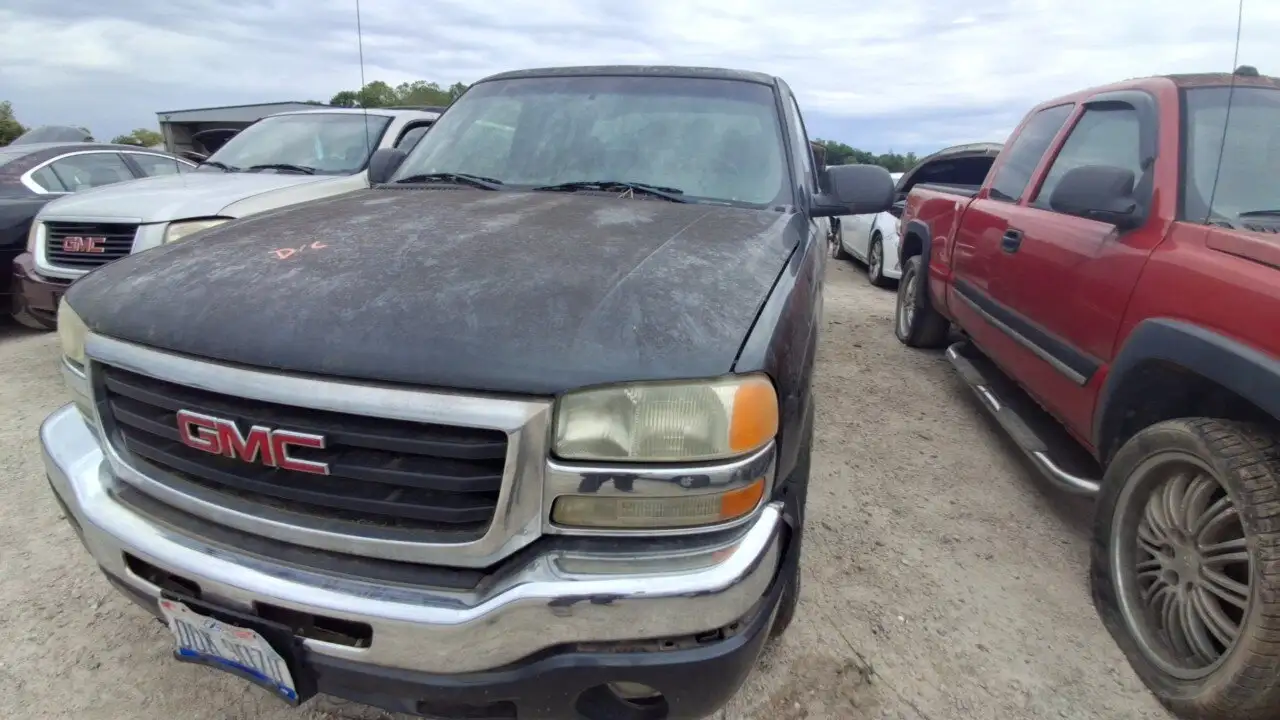 Photo of 2004 Gmc Sierra 1500