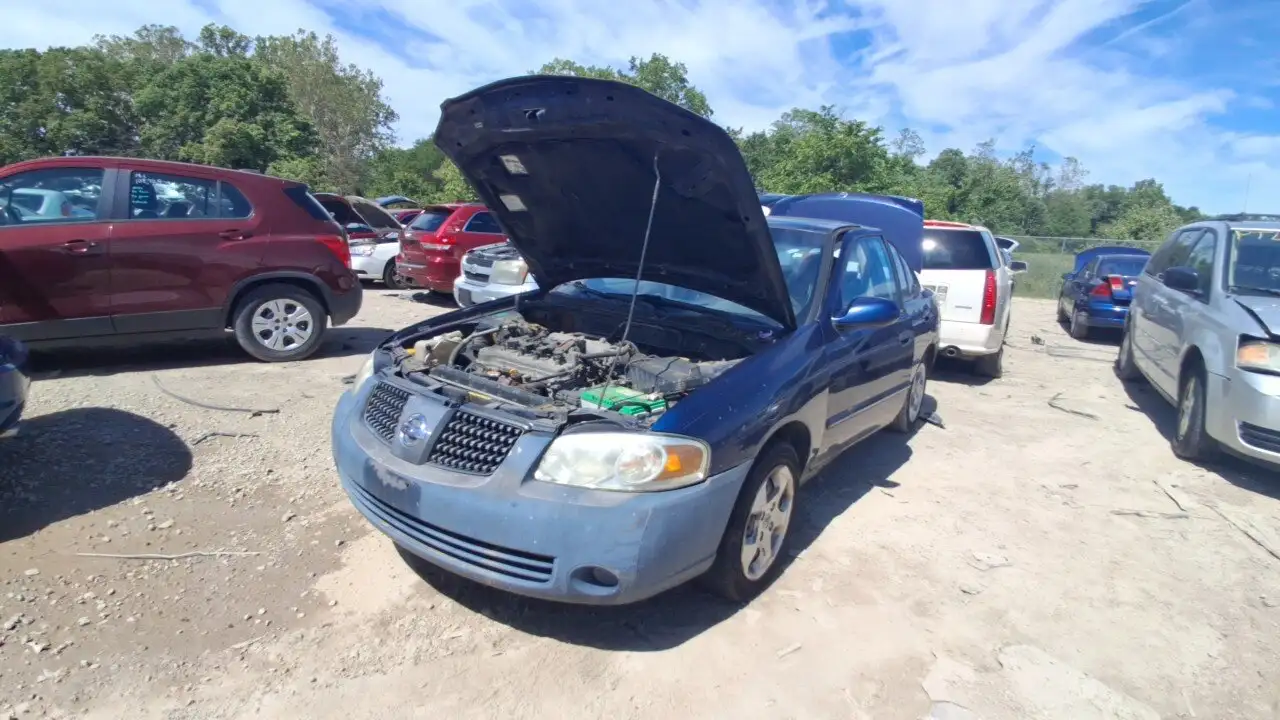Photo of 2005 Nissan Sentra