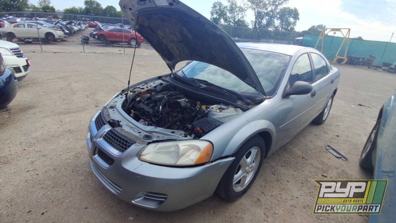 Photo of 2004 Dodge Stratus