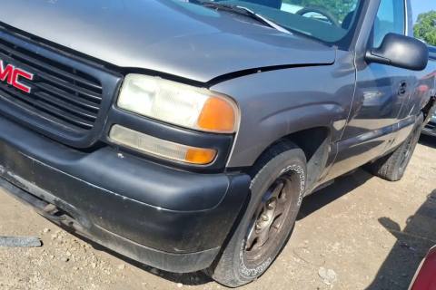 Photo of 1999 Gmc Sierra 1500