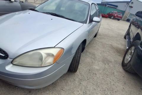 Photo of 2000 Ford Taurus