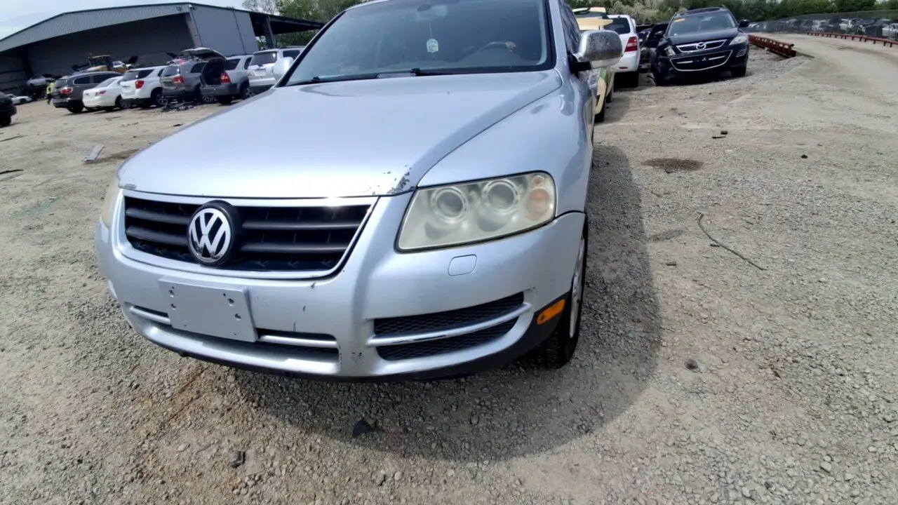 Photo of 2004 Volkswagen Touareg