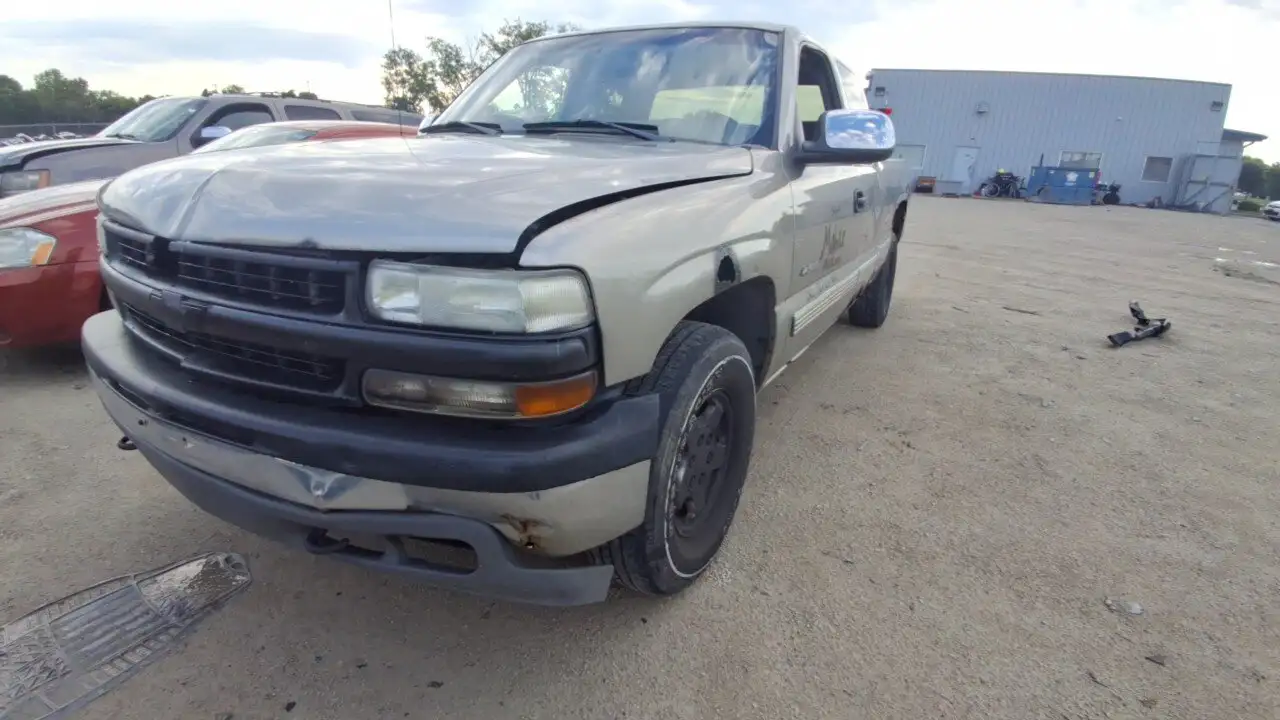 Photo of 2002 Chevrolet Silverado 1500