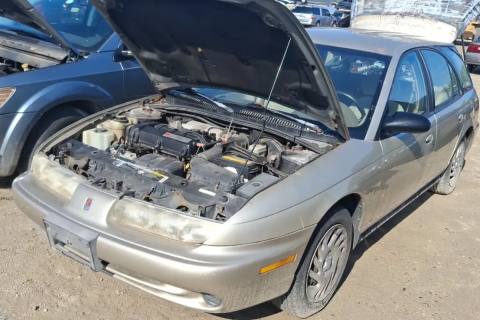 Photo of 1999 Saturn Sw2