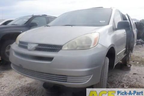 Photo of 2004 Toyota Sienna