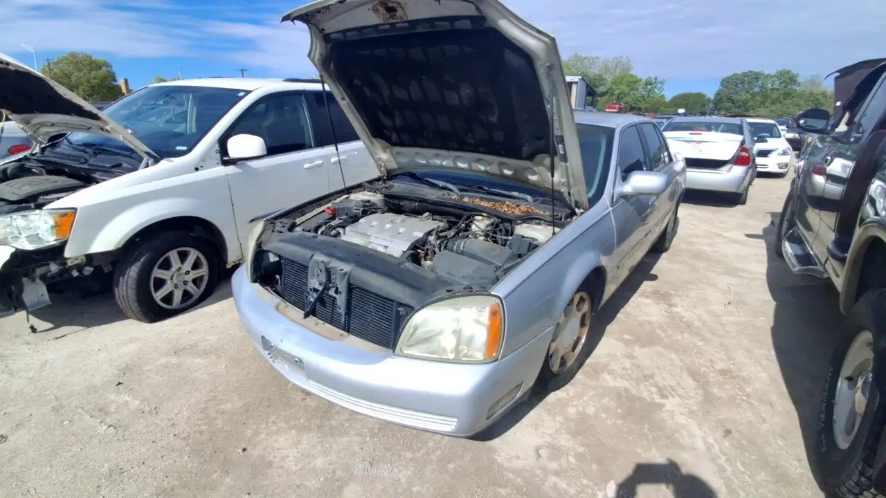 Photo of 2003 Cadillac Deville
