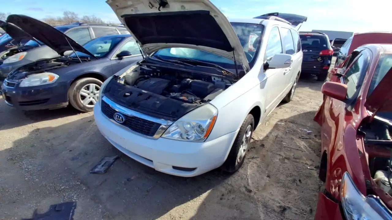 Photo of 2012 Kia Sedona