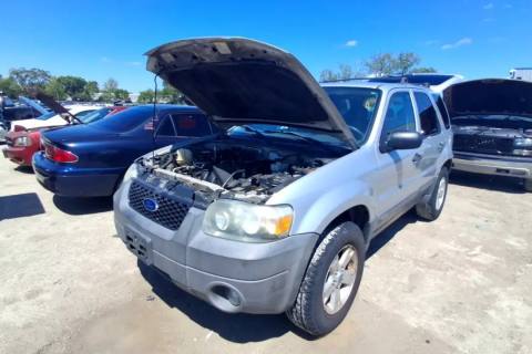 Photo of 2005 Ford Escape