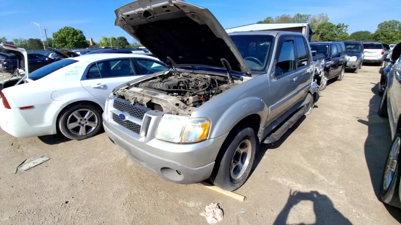 Photo of 2002 Ford Explorer Sport Trac