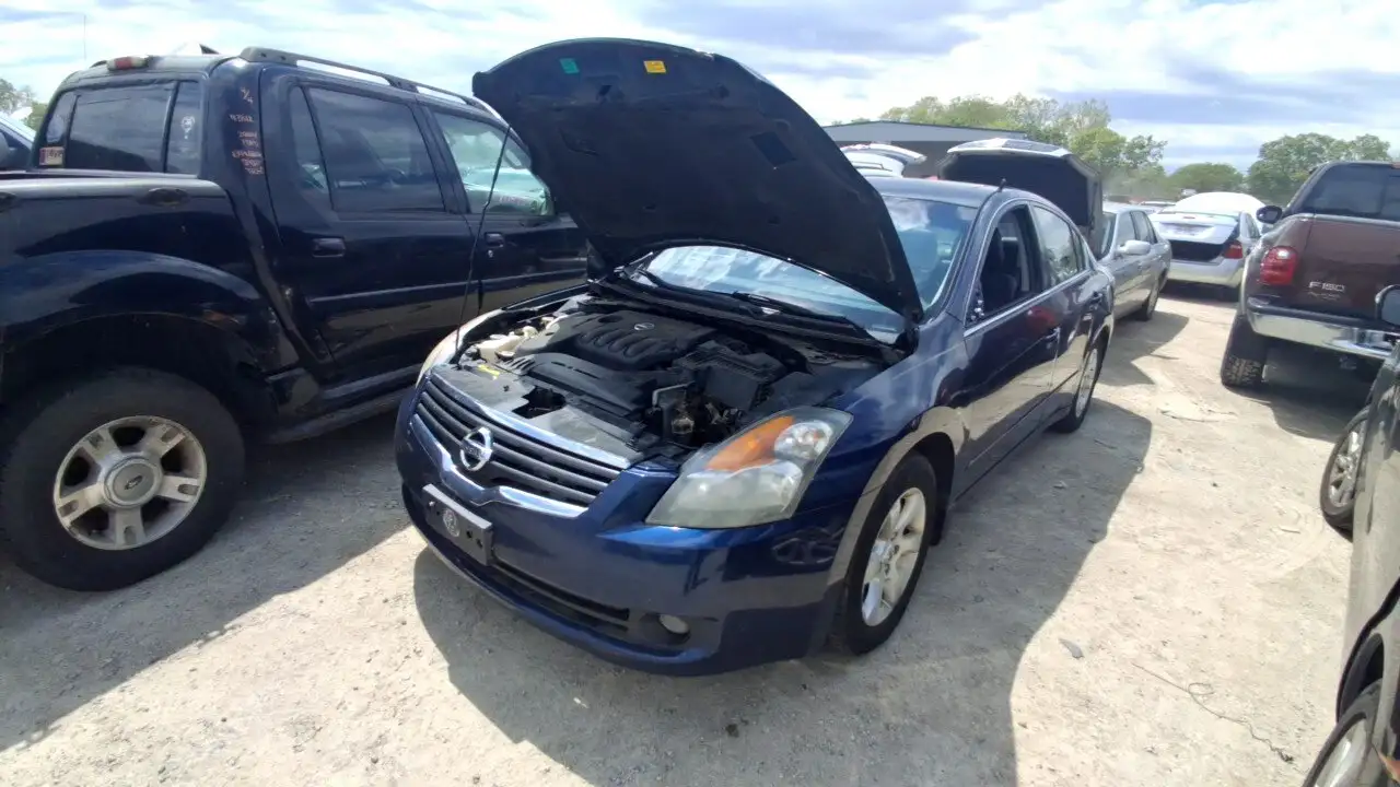 Photo of 2009 Nissan Altima