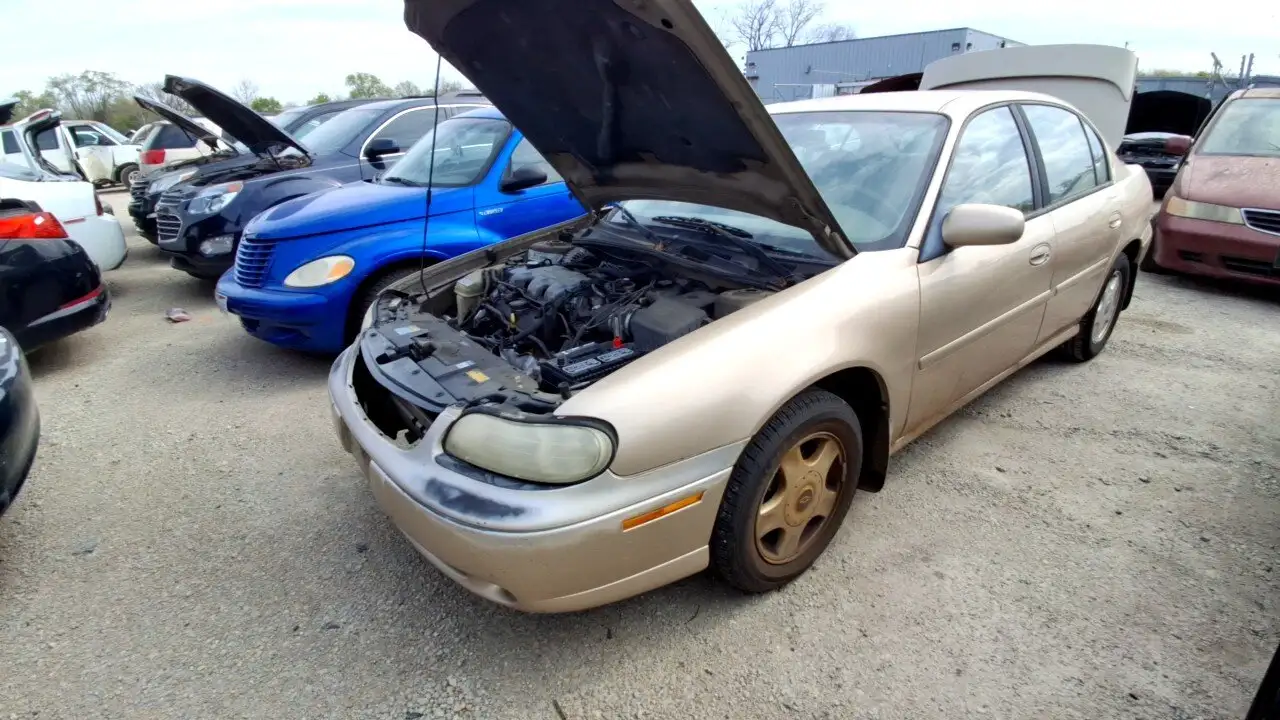Photo of 2001 Chevrolet Malibu