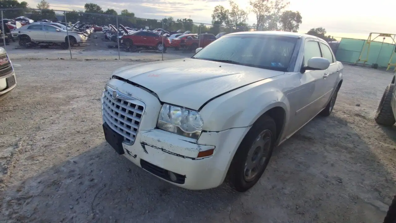 Photo of 2005 Chrysler 300