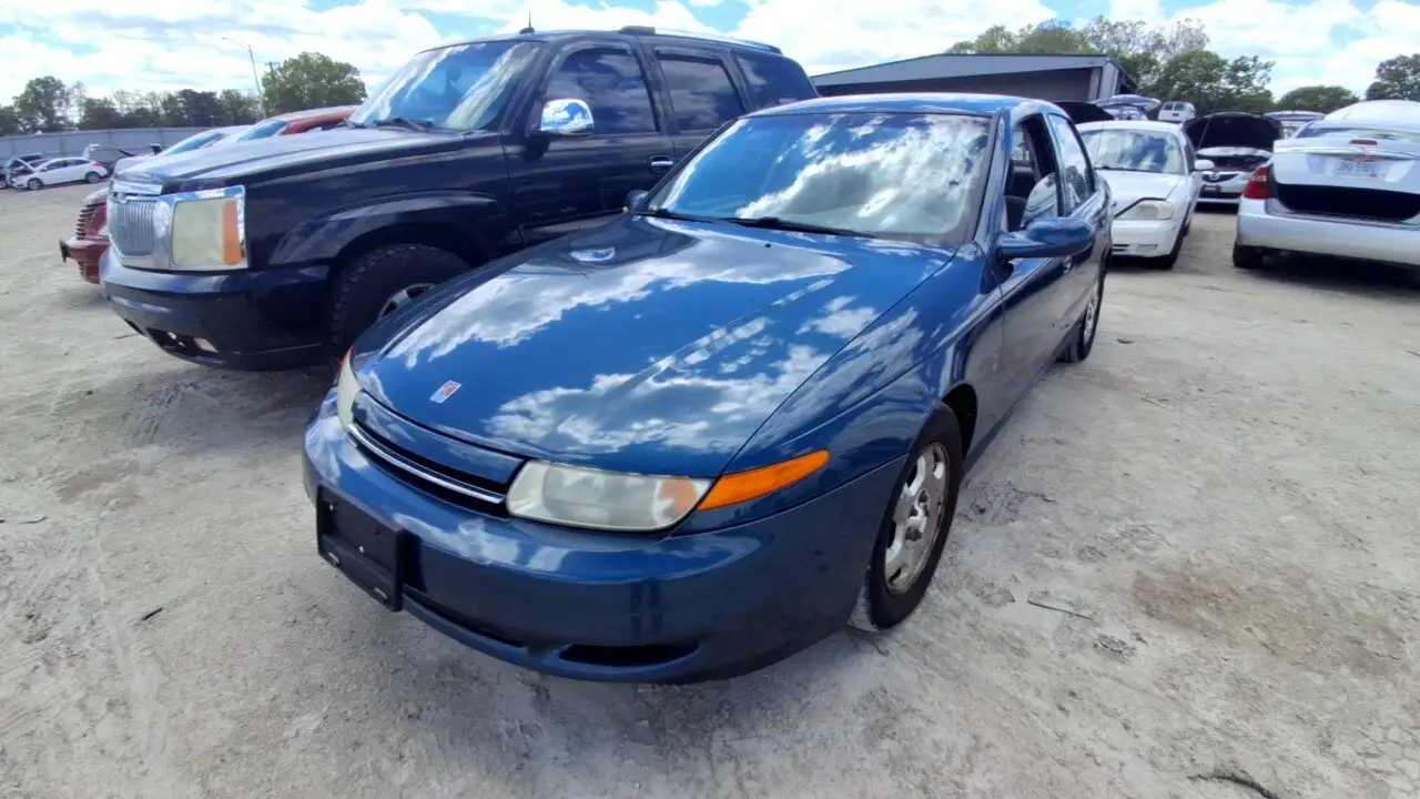 Photo of 2002 Saturn L300