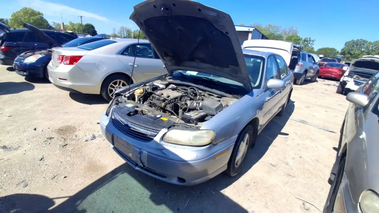 Photo of 2000 Chevrolet Malibu
