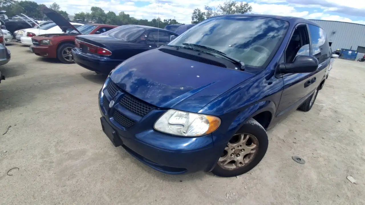 Photo of 2003 Dodge Caravan
