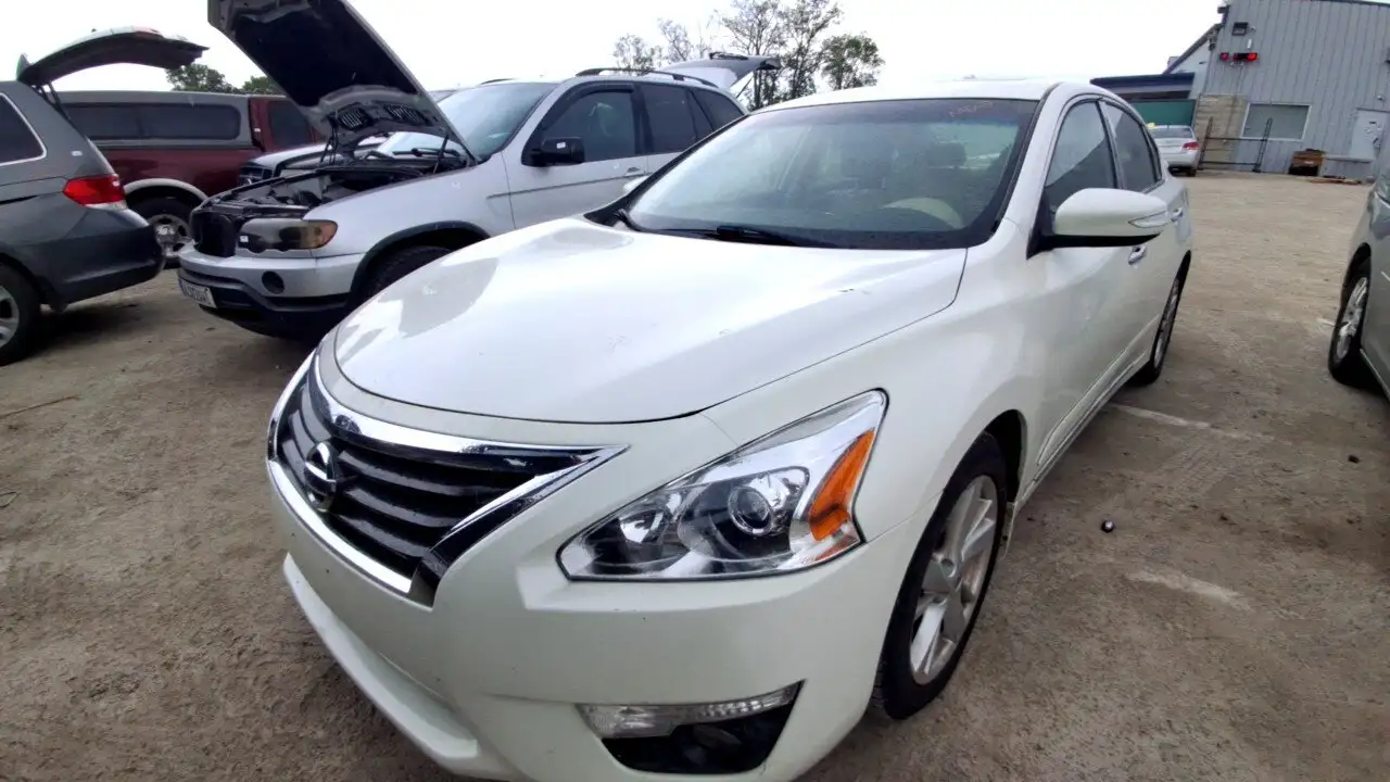 Photo of 2014 Nissan Altima