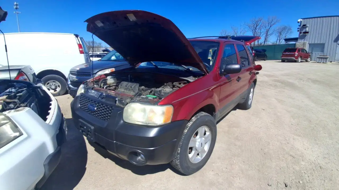 Photo of 2004 Ford Escape