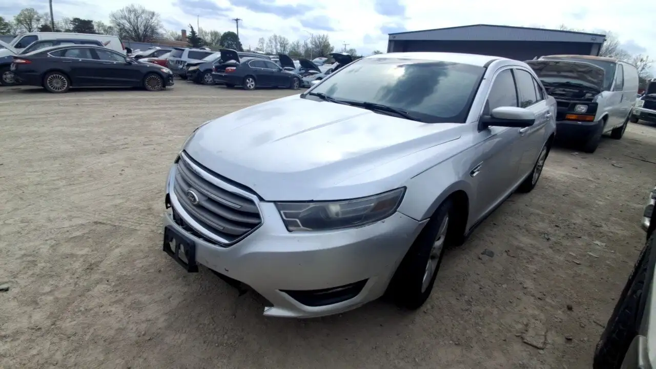 Photo of 2013 Ford Taurus