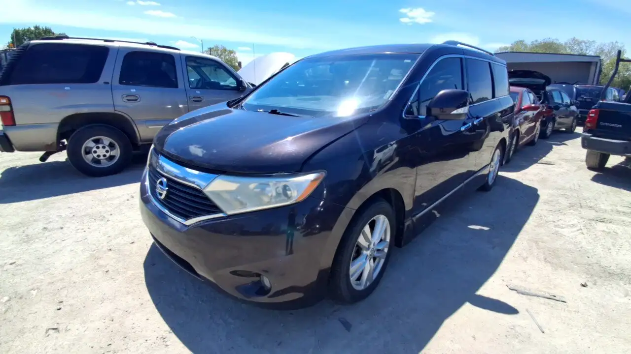Photo of 2011 Nissan Quest