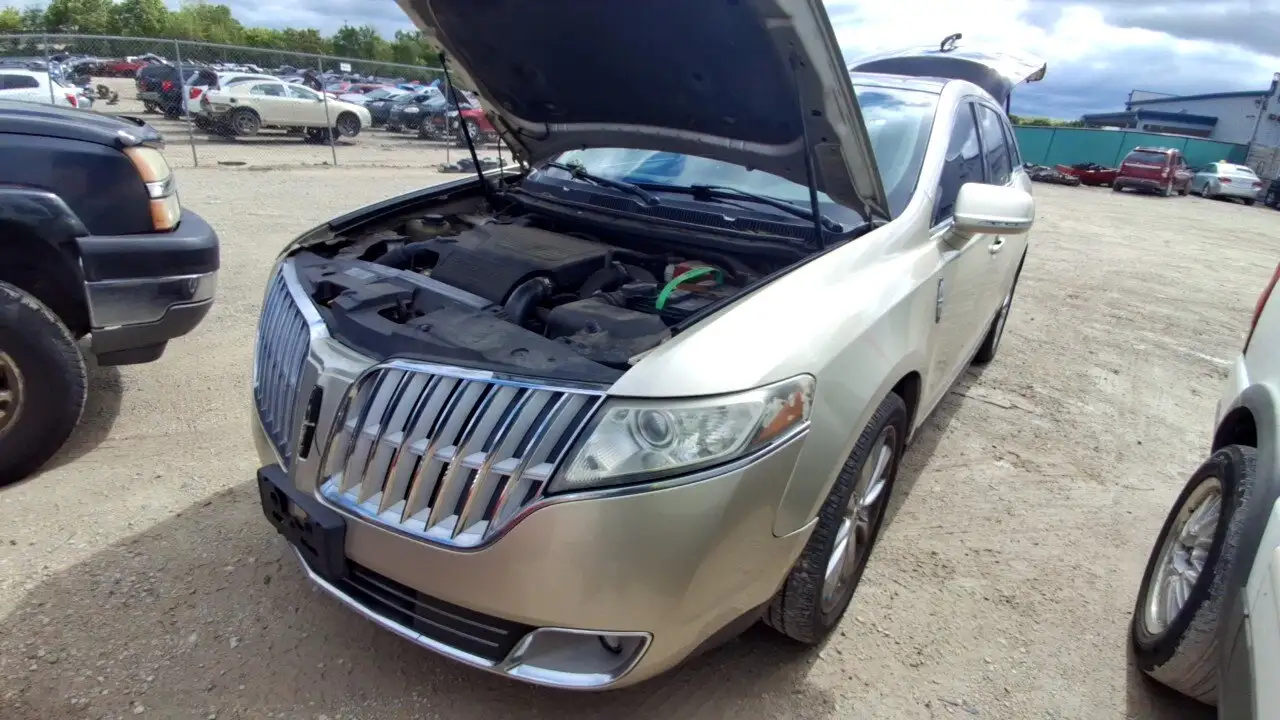 Photo of 2011 Lincoln Mkt