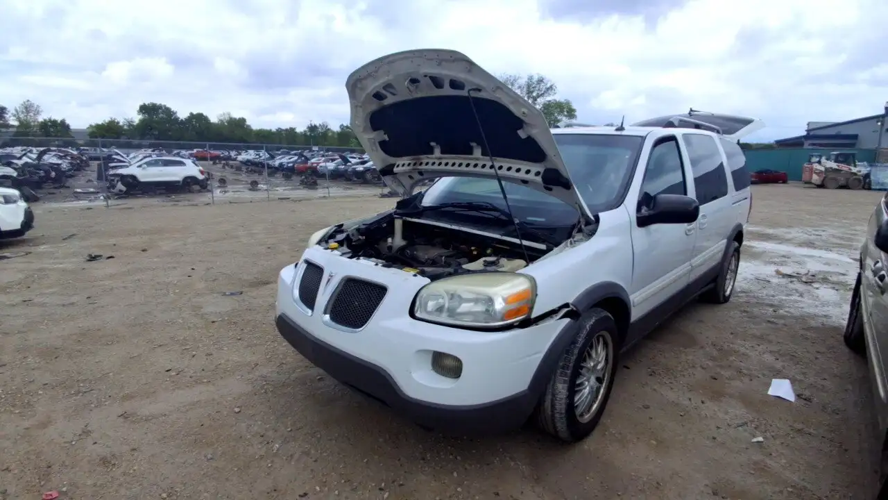 Photo of 2005 Pontiac Montana