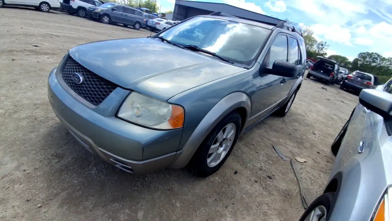 Photo of 2005 Ford Freestyle