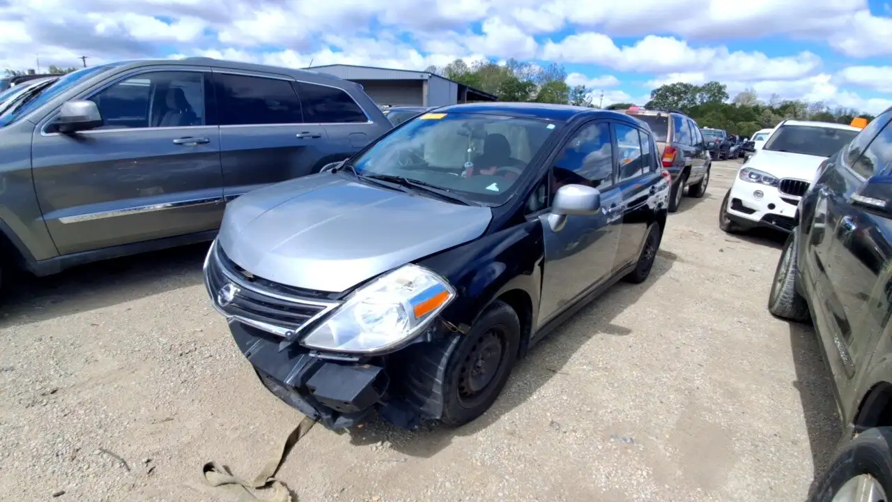Photo of 2009 Nissan Versa