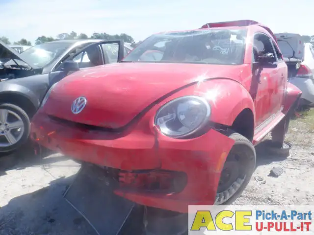 Photo of 2014 Volkswagen Beetle