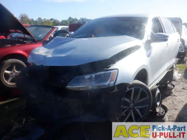 Photo of 2013 Volkswagen Jetta