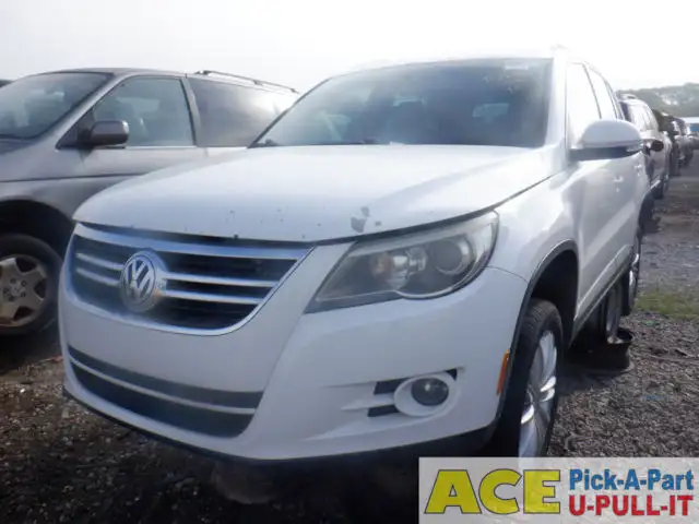 Photo of 2010 Volkswagen Tiguan