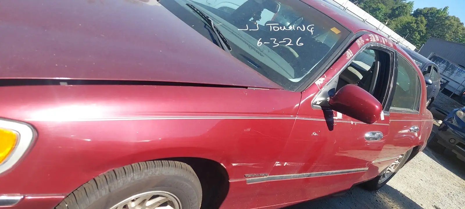 Photo of 1998 Lincoln Town Car