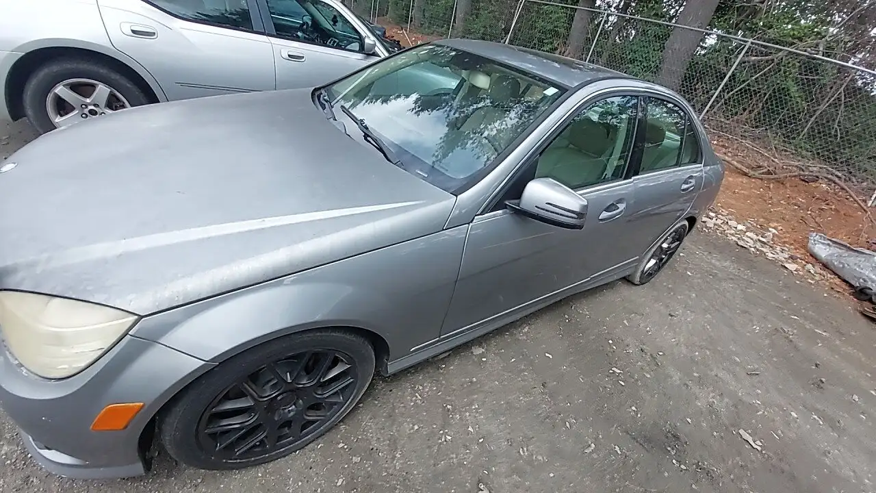 Photo of 2010 Mercedes-Benz C300