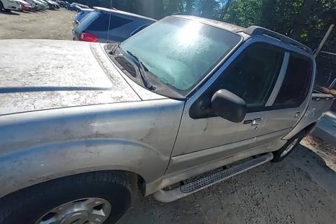 Photo of 2003 Ford Explorer Sport Trac