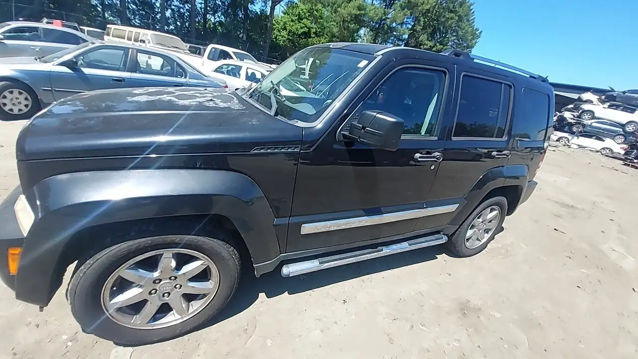 Photo of 2008 Jeep Liberty