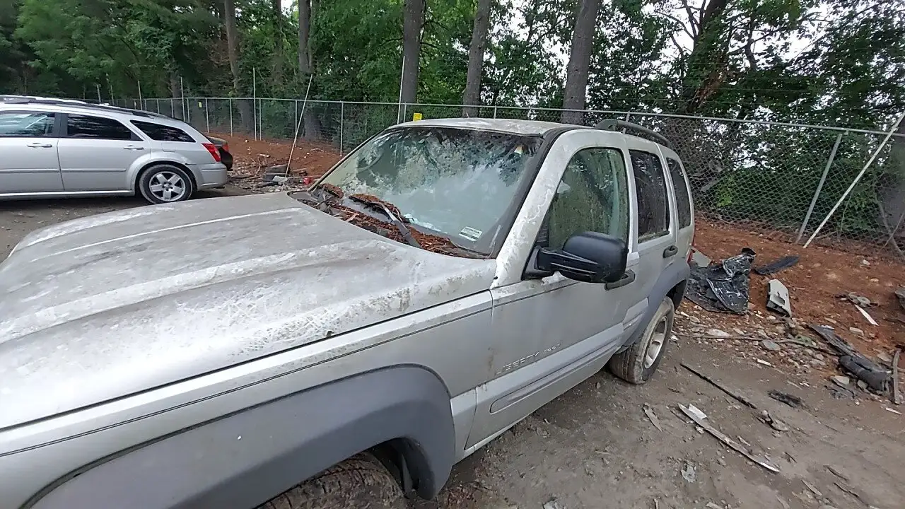 Photo of 2002 Jeep Liberty