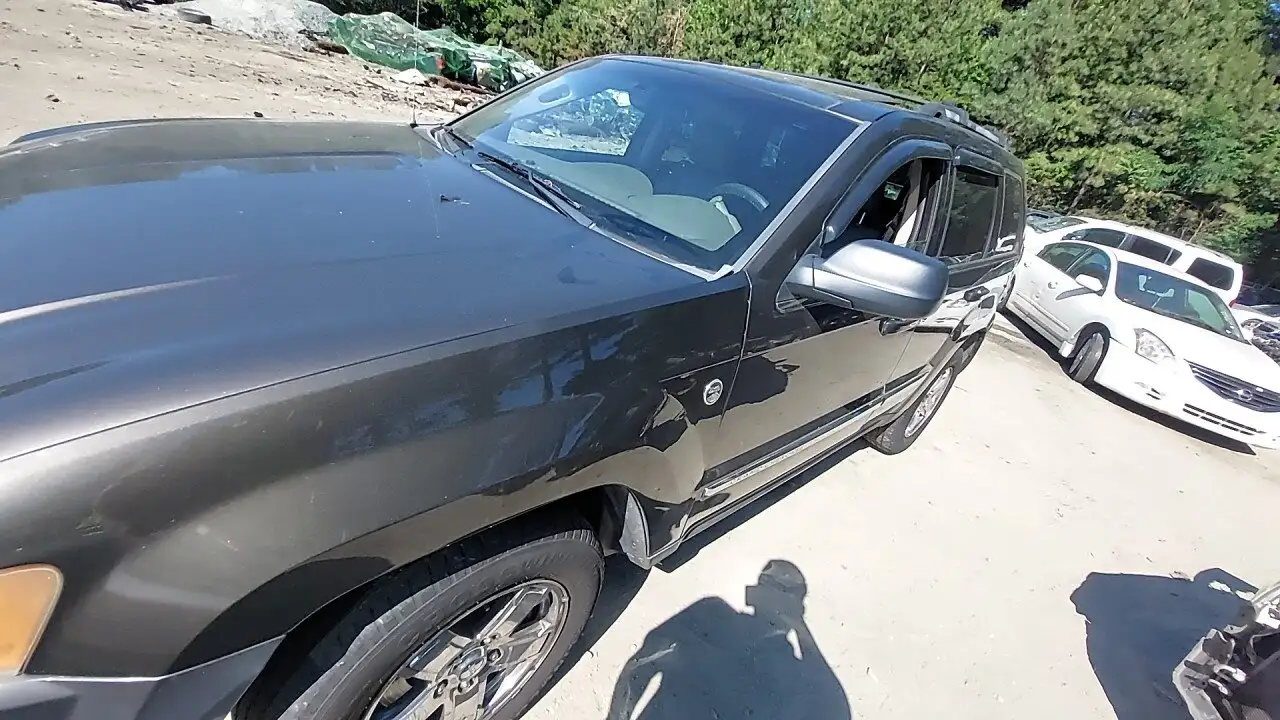 Photo of 2005 Jeep Grand Cherokee