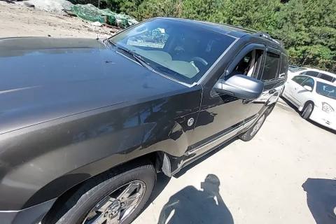 Photo of 2005 Jeep Grand Cherokee