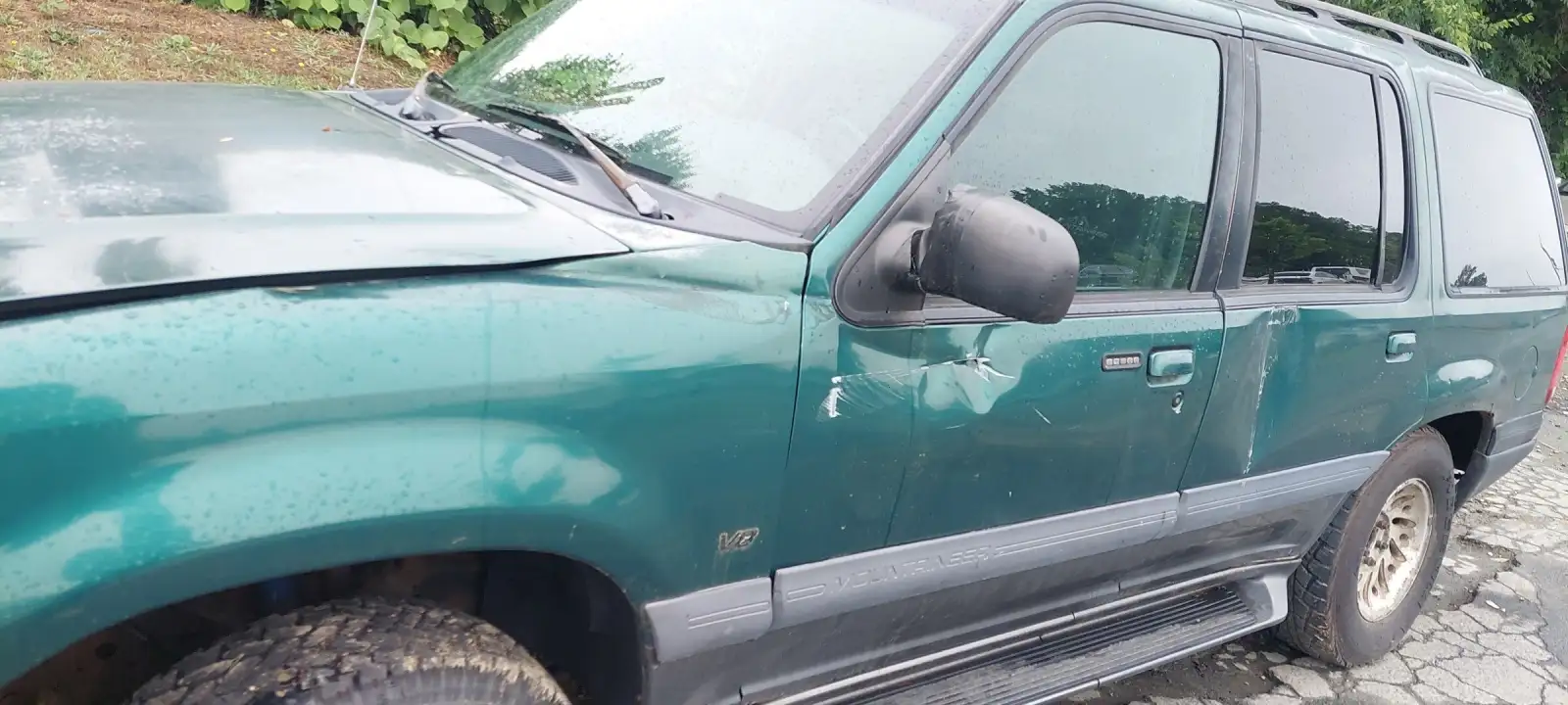 Photo of 1999 Mercury Mountaineer