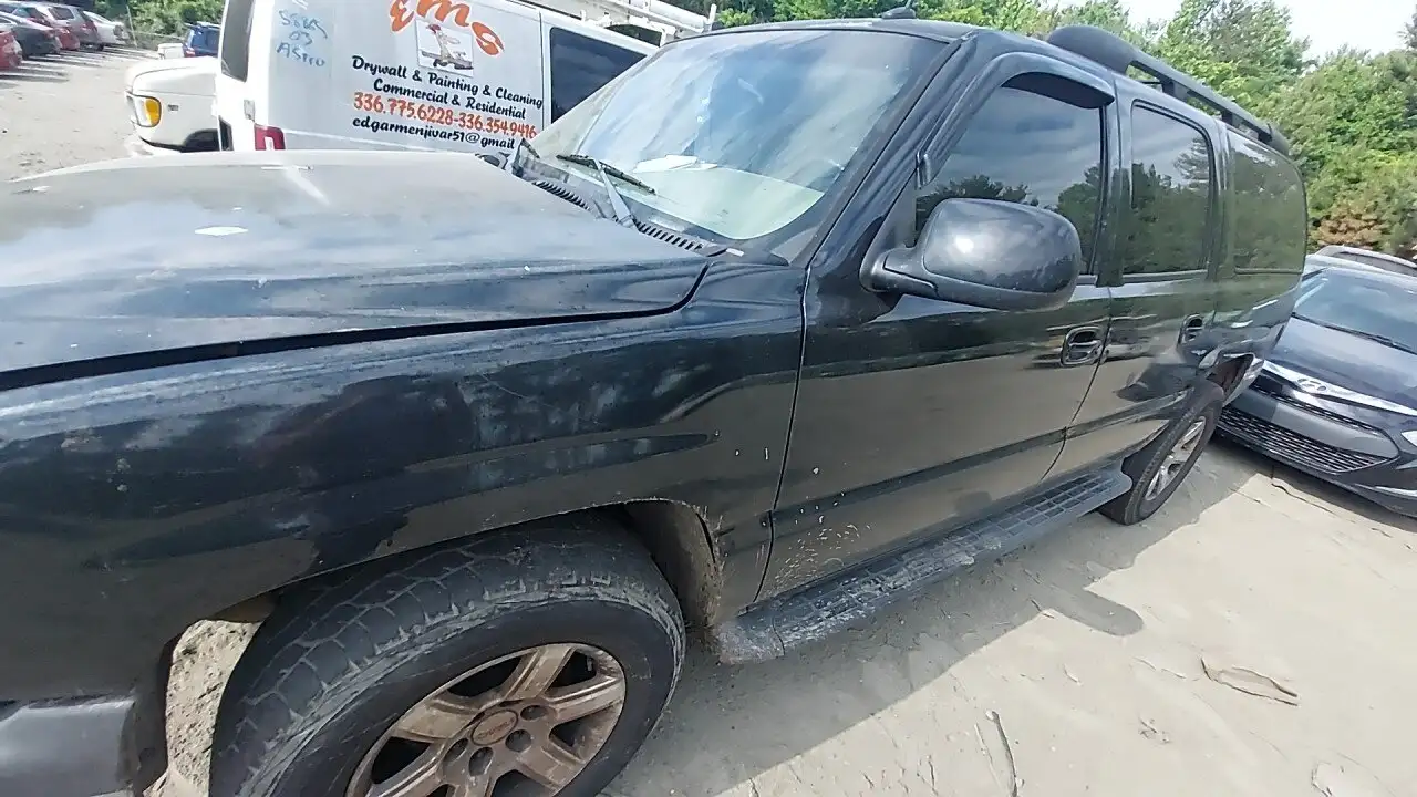 Photo of 2005 Chevrolet Suburban 1500