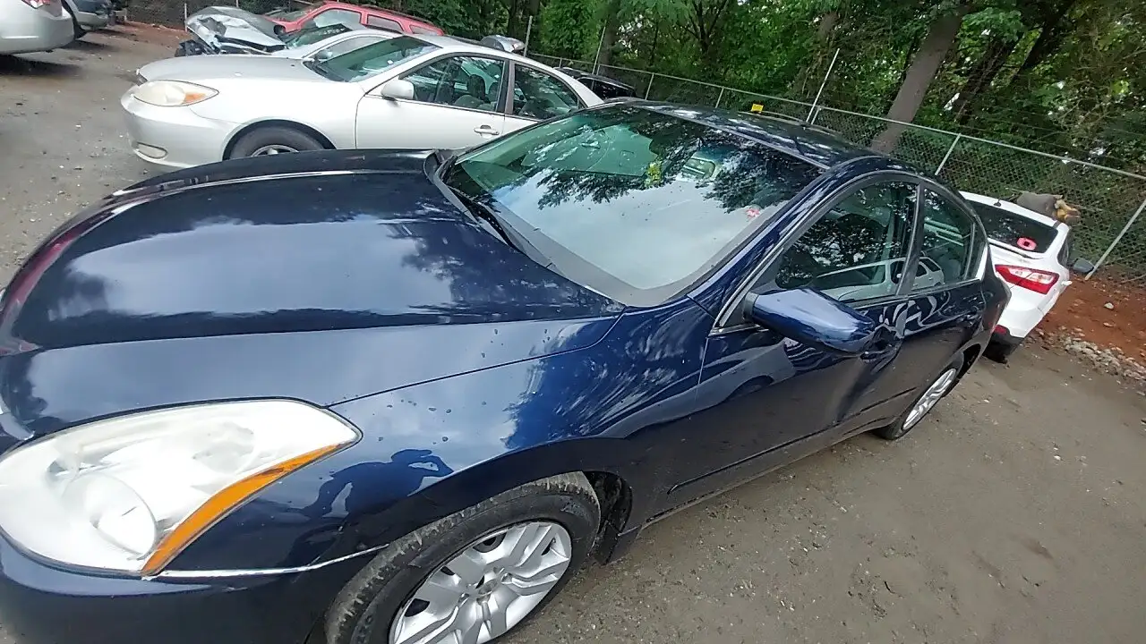 Photo of 2010 Nissan Altima